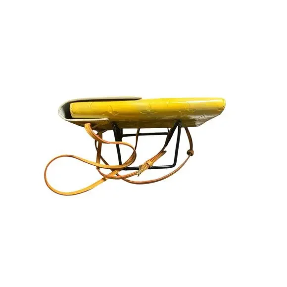 LOUIS VUITTON Monogram Vernis Walker
Wallet Yellow - Picture 9 of 12